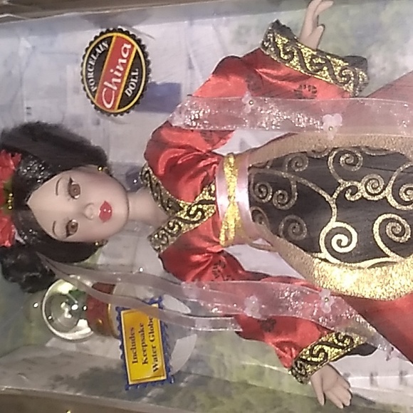 Cultural Keepsakes Porcelain China Doll - Picture 2 of 13